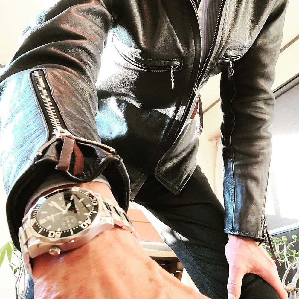 革ジャン好きが愛用する腕時計