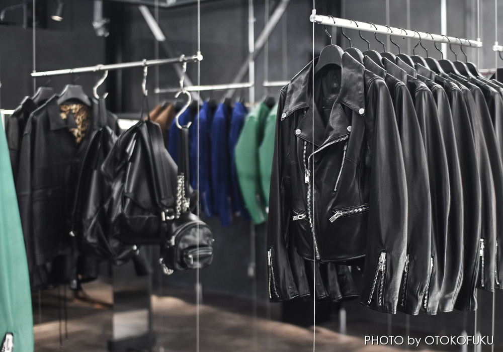 A LEATHER（エー レザー）の直営店の写真