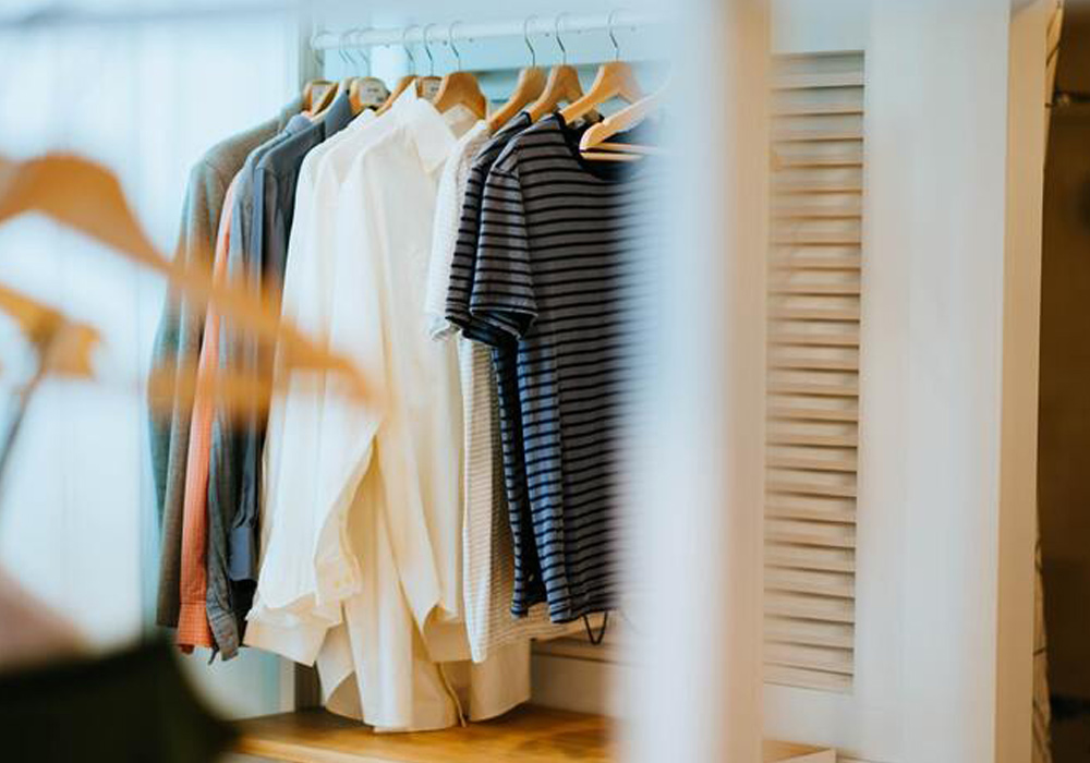 【保存版】レザージャケットが“臭くなる”理由とその対処法とは?