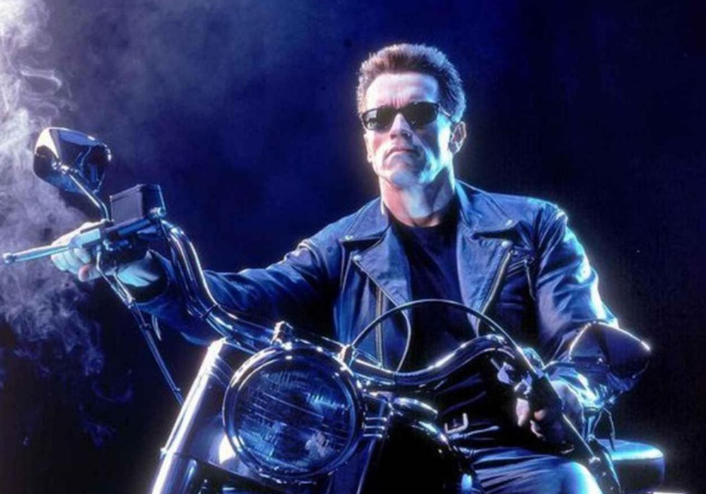 オトコフク流！革ジャンに合わせるメガネの選び方